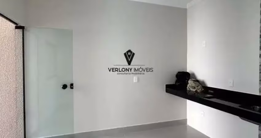 Casa 2/4 com suíte e 2 vagas de garagem, no bairro ipanema.