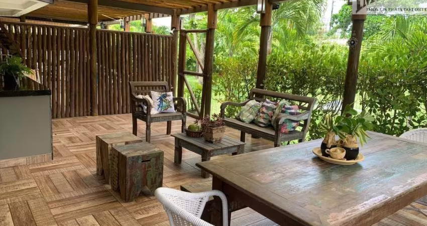 Apartamento térreo com 2 suítes para Locação Anual.