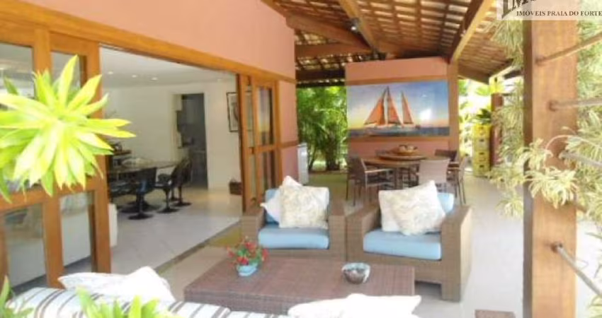 Casa 4 suítes, condomínio com infra completa bem pertinho da praia.