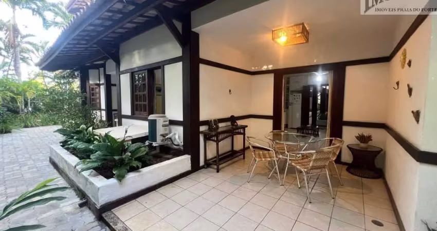 Quarto e Sala Térreo em Praia do Forte !