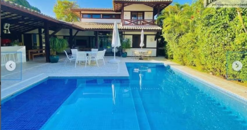 Casa 5 suítes com lazer completo !