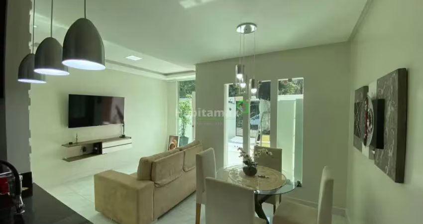 Casa aconchegante no tarumã – semi-mobiliada, morada dos nobres com 2 quartos e segurança total