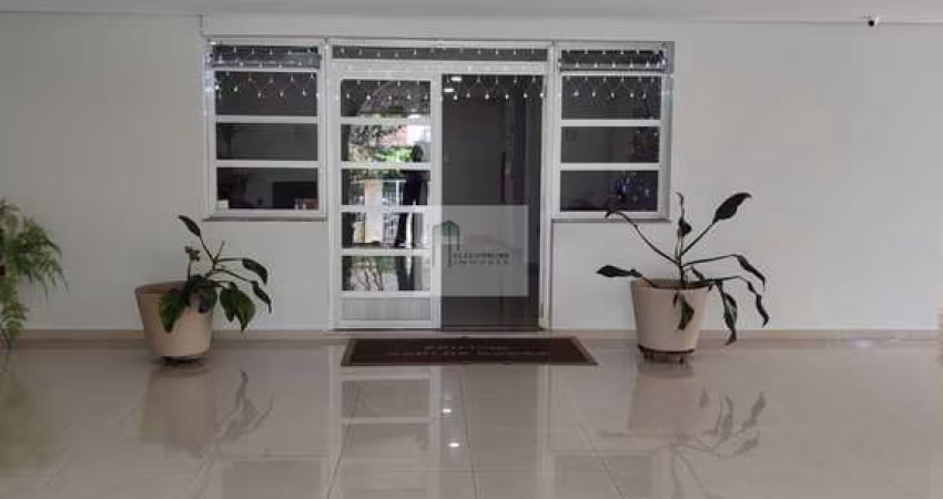 Apartamento a Venda de 03 Dormitórios com suíte em Cambuci  -  São Paulo
