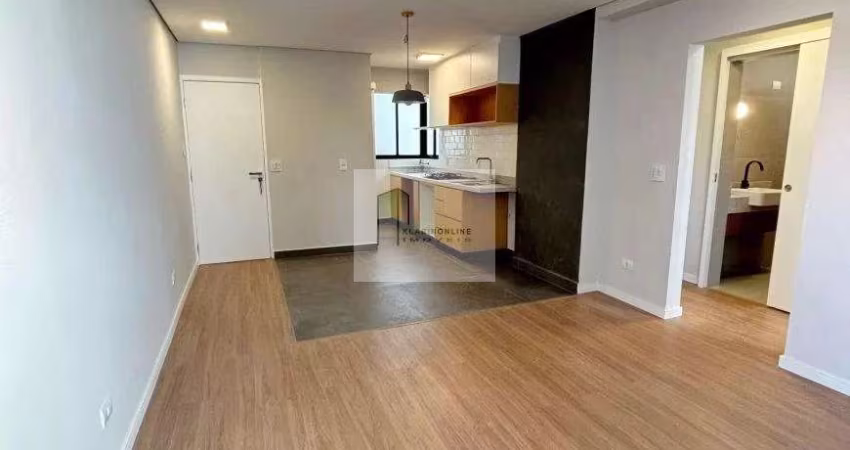 Apartamento modernizado e com 02 Dorm. e 1 vaga na Vila Mariana  -  São Paulo