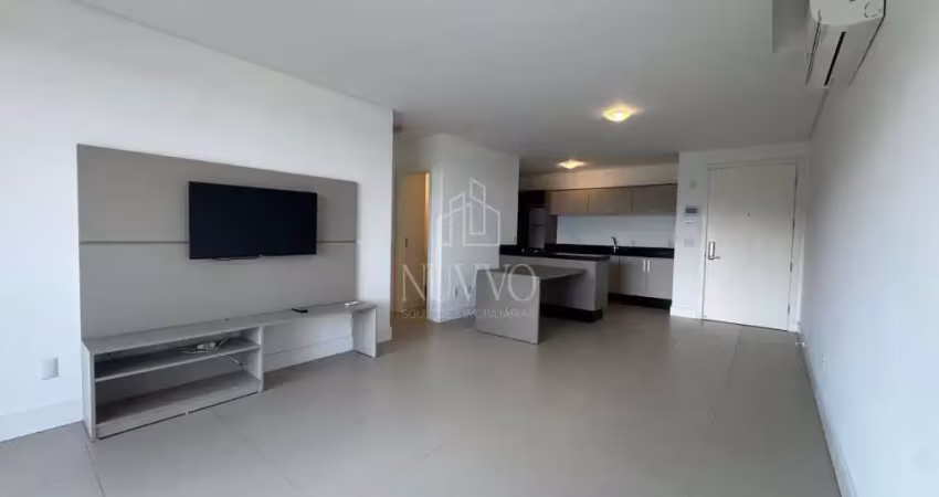 Apartamento com 3 suítes com área interna de 150m2 para locação anual em Jurerê
