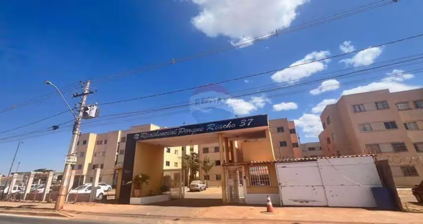 Apartamento de 2 quartos a venda no condomínio 37, com vaga de garagem no riacho fundo 2