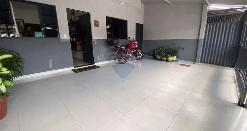 Casa 2 quartos com churrasqueira na qr 311 samamabaia sul
