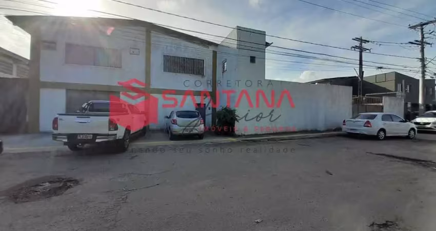 Barracão / Galpão / Depósito para alugar na Rua Estrela do Mar, 10, Buraquinho, Lauro de Freitas