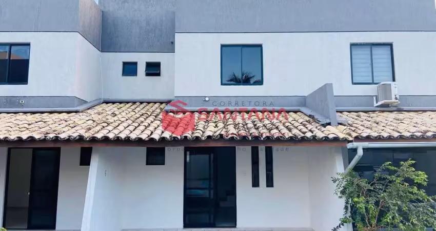 Casa à venda com 2/4 em condomínio em Buraquinho