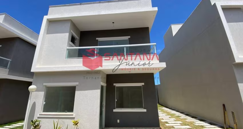 Casa 4/4 em condomínio no Miragem