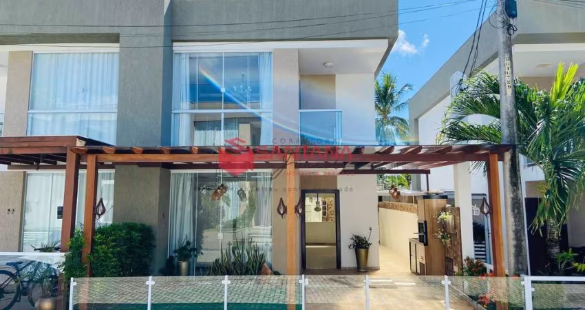 Casa 4/4 em condomínio com área gourmet