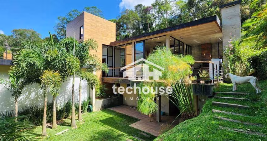 Casa em Condomínio de Alto Padrão – Parque do Imbuí, Teresópolis – Lazer completo – 3 Quartos