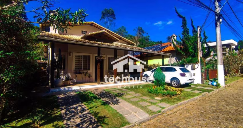 Casa com 4 dormitórios à venda, 230 m² por R$ 980.000,00 - Posse - Teresópolis/RJ