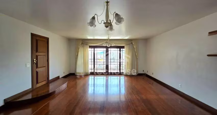 Amplo apartamento de 188m² para locação no centro de teresópolis isento de condomínio