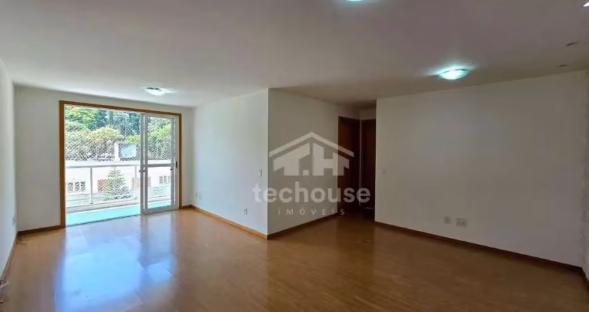 Apartamento na tijuca, teresópolis: venda ou locação | 2 quartos (1 suíte), varanda e lazer completo