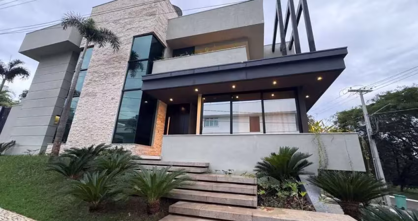 Sobrado alto padrão, com 4 suítes, 330 m² - condomínio mirante do lago -próxima á ulbra-  palmas/to