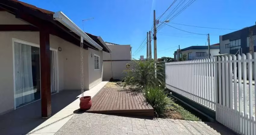 Linda Casa com Piscina