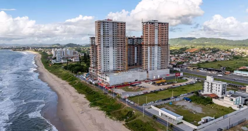 Apartamento frente mar com 3 dormitórios na Praia do Tabuleiro em Barra Velha