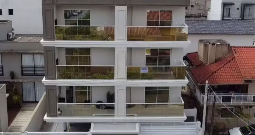 Apartamento mobiliado a 400m do mar em balneário piçarras