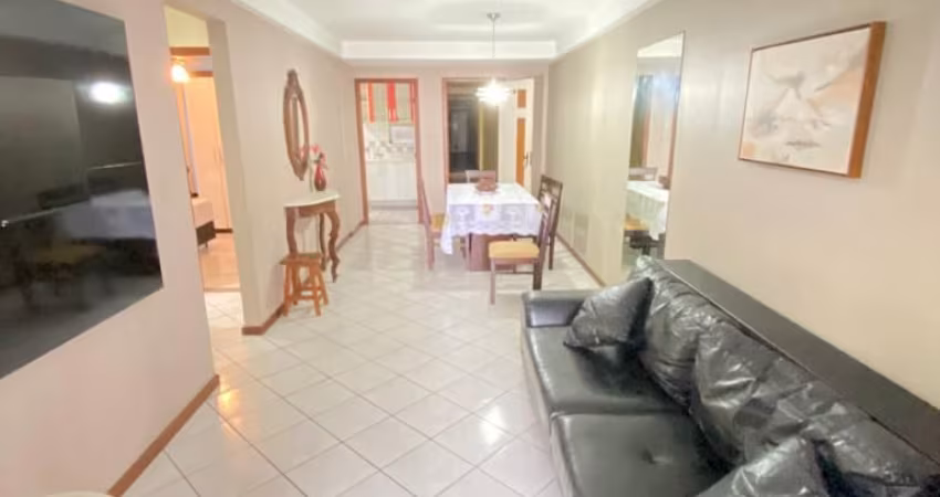 Apartamento a venda no Centro de Guarapari.