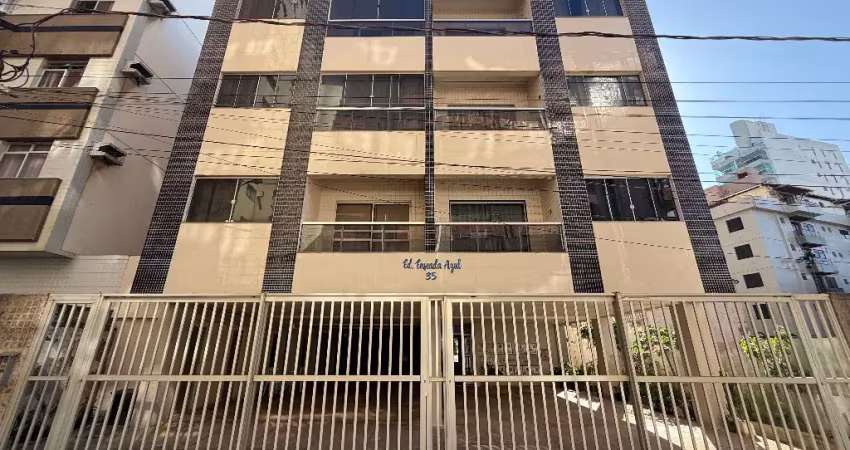 Um imóvel completo, bem localizado e com vista privilegiada para o mar.