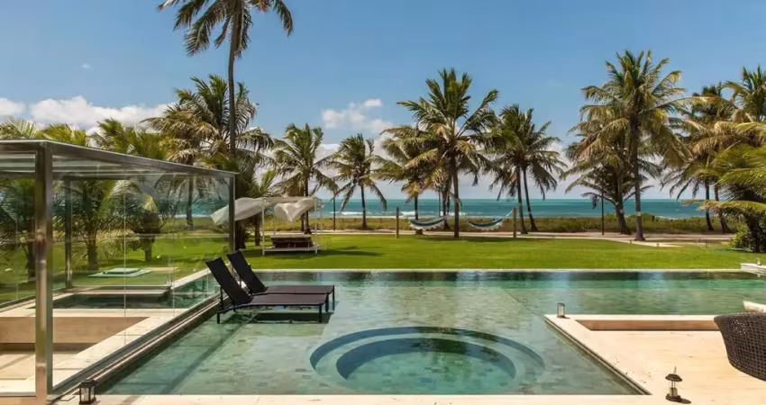 Casa com 650 m² 4 quartos sendo 4 suítes beira mar no Paiva no Condomínio Morada da Penísula