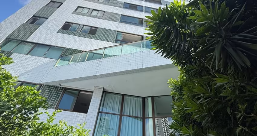 Apartamento para venda possui 80 metros quadrados com 3 quartos em Madalena - Recife - PE