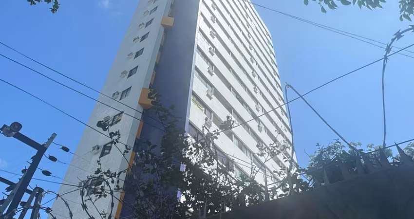 Apartamento para venda tem 70 metros quadrados com 2 quartos em Rosarinho - Recife - PE