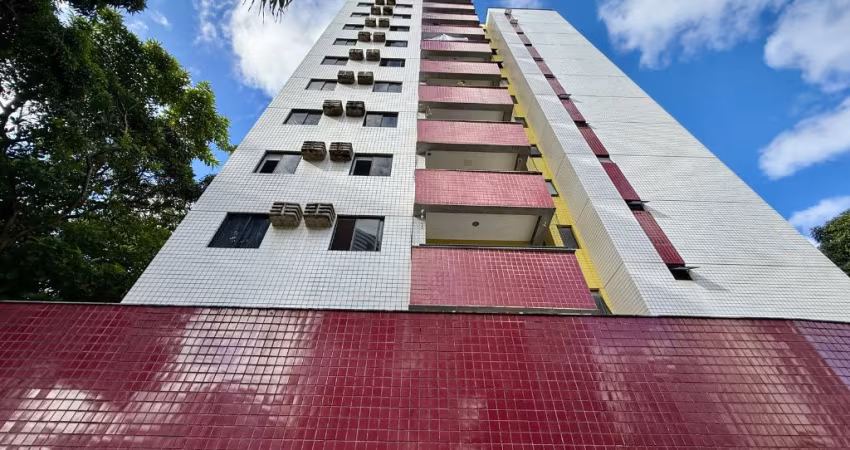 Apartamento  para aluguel e venda com 73 metros quadrados com 3 quartos em Casa Forte - Recife - PE