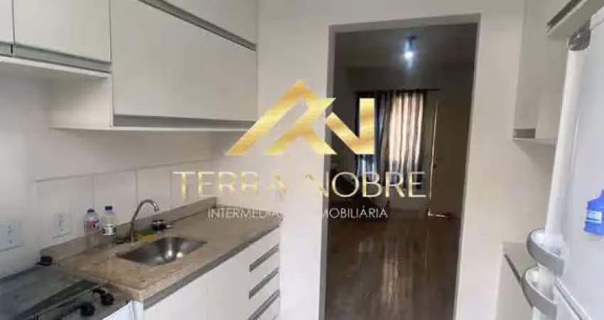 Sobrado com 2 dormitórios e 2 banheiros para locação caucaia do alto, cotia/sp