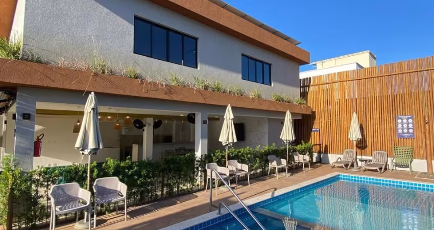Apartamento 2 Suítes com Varanda em Buraquinho