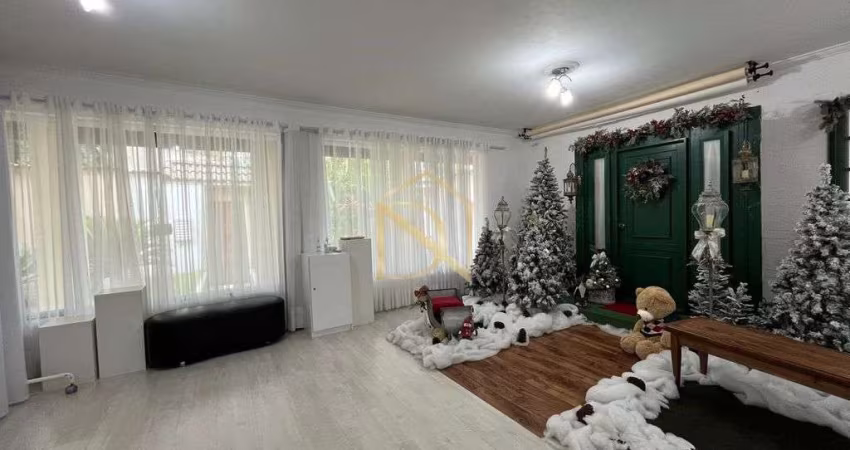 Casa 4 dormitórios - 412m² - Zona Mista - Jardim Esplanada