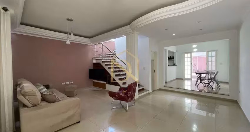 Casa sobrado 3 dormitórios com piscina- 250m² villa branca - jacareí