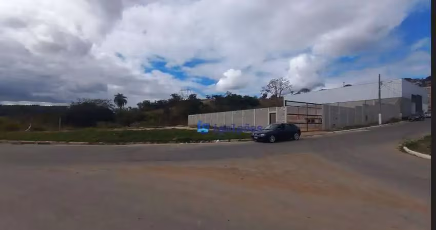 Terreno comercial à venda na Avenida Paulo Ferreira da Costa, 1, Vista Alegre, Vespasiano