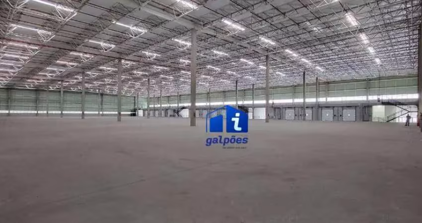 Galpão em condomínio modular com 1.650m² em araçariguama - sp