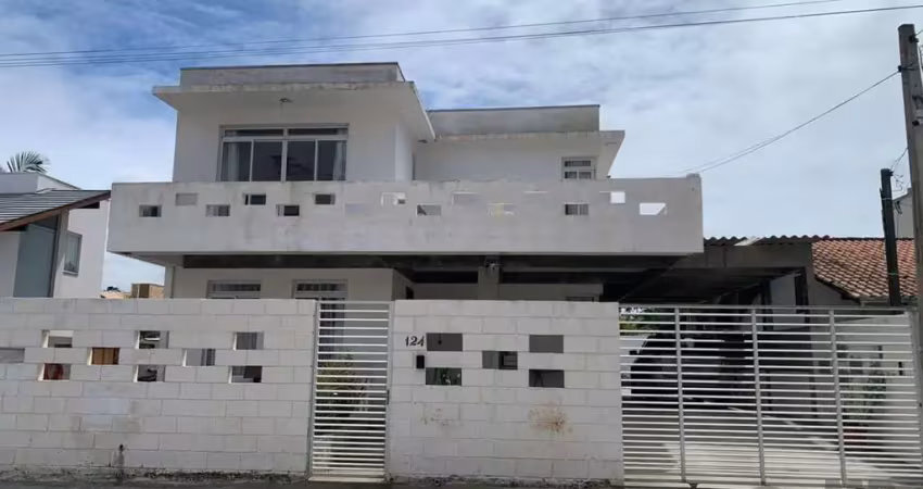 Casa para locação em balneário piçarras, centro, 3 dormitórios, 3 suítes, 4 banheiros, 3 vagas
