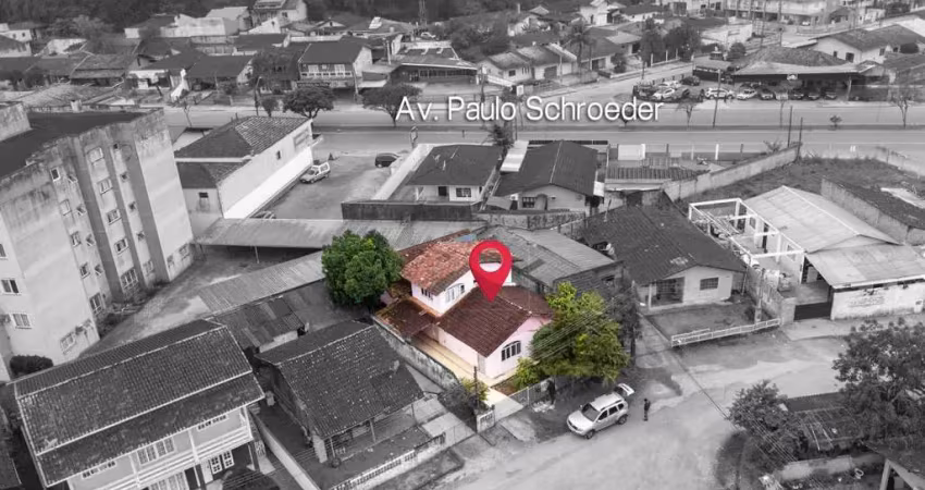 Casa à venda na Rua Genésio Eleotério, 46, Petrópolis, Joinville