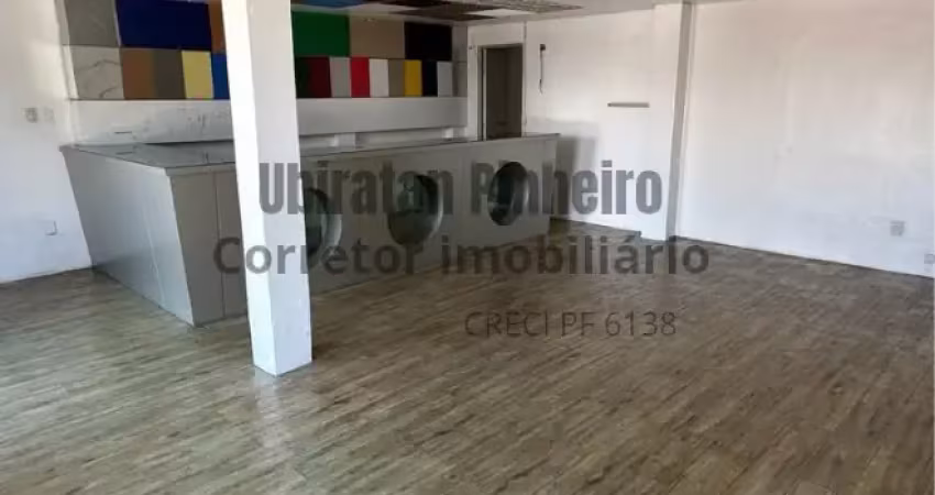 Galpão + ponto comercial disponível para locação no bairro da praça 14