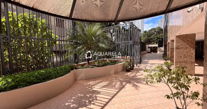 Apartamento Amplo Andar Alto  no Batel !
