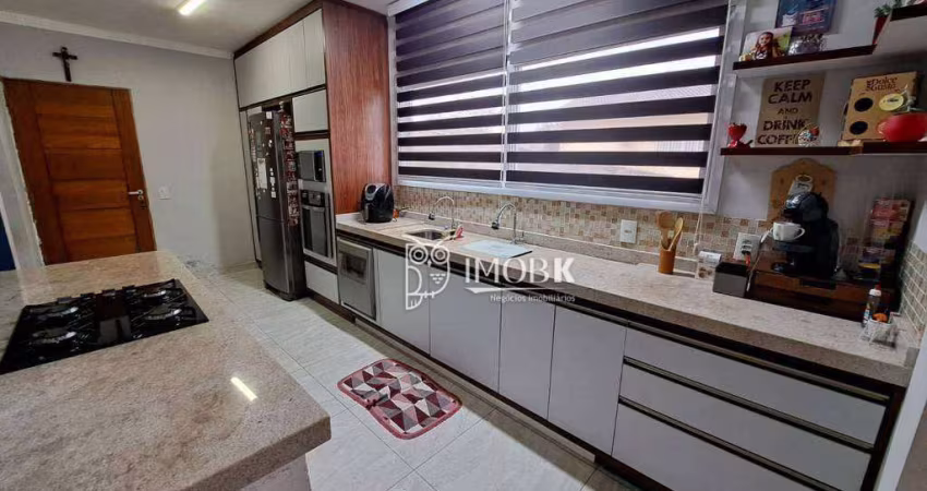 Casa em condomínio fechado com 1000m² de terreno!