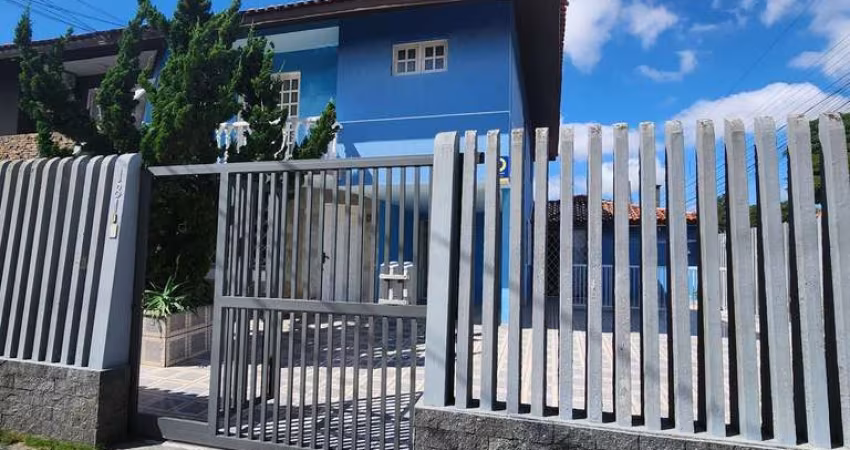 Sobrado em Uberaba, Curitiba/PR