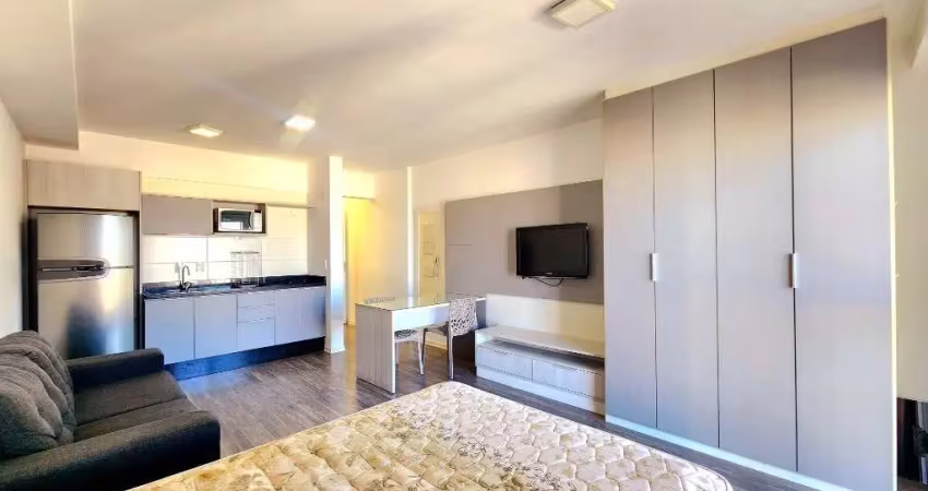 Condomínio hub, apartamento bem mobiliado para locação.
