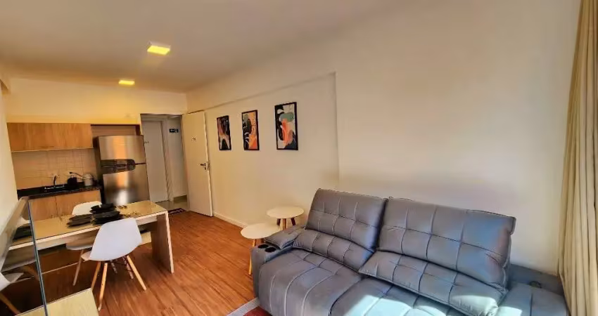 Apartamento com 1 dormitório, mobiliado, andar alto. ed central station