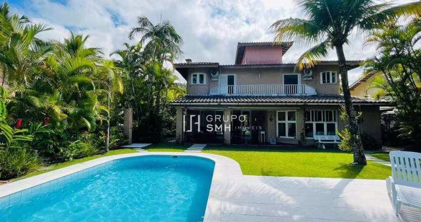 Casa a venda em condomínio