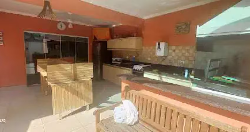 Casa com 3 dormitórios à venda, 138 m² por r$ 1.100.000,00 - asturias - guarujá/sp
