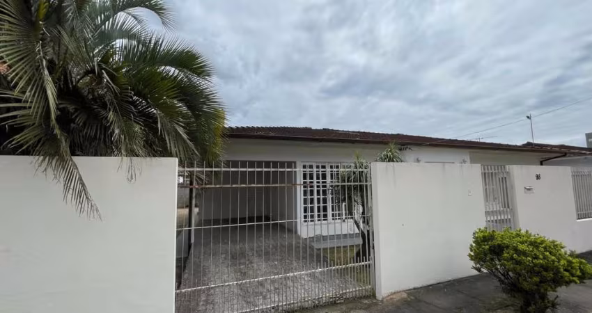 Casa no Bairro Centro  -  Biguaçu