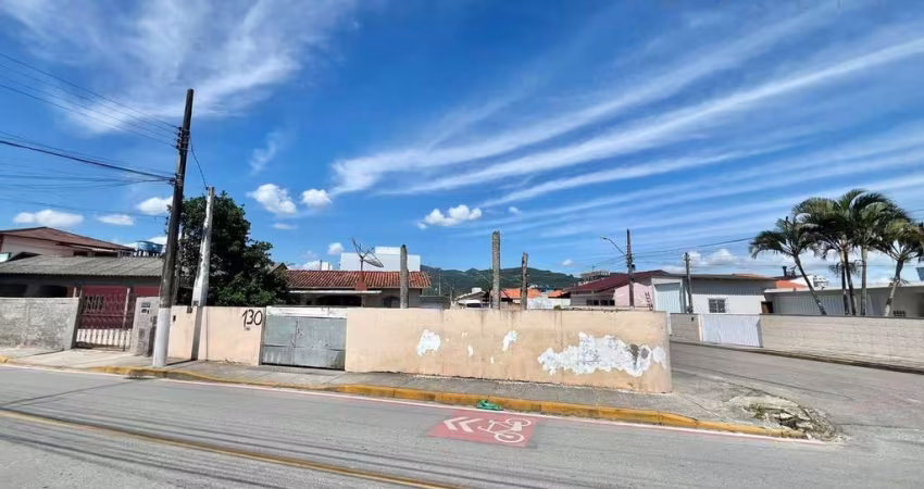 Casa no bairro Praia João Rosa  -  Biguaçu
