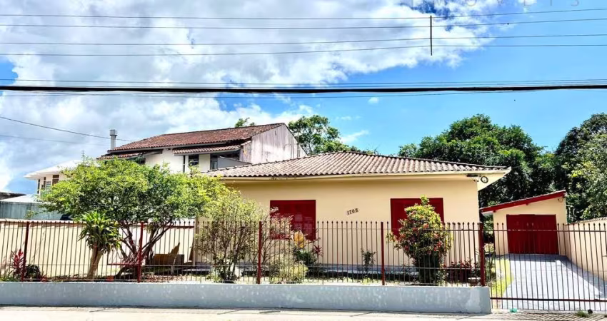 Casa no bairro Rio Caveiras  -  Biguaçu