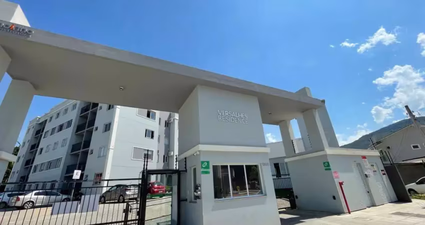 Apartamento com 2 quartos para alugar em Fundos, Biguaçu 