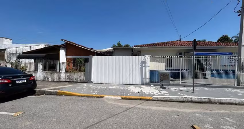 Casa com 4 quartos à venda em Rio Caveiras, Biguaçu 